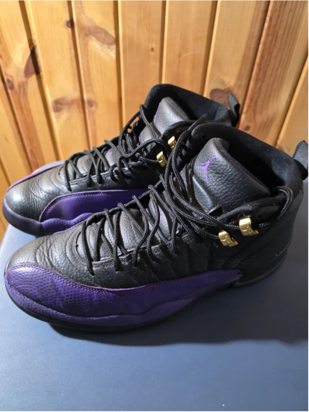 Jordan 12 retro Field Purple, size 10.5m.